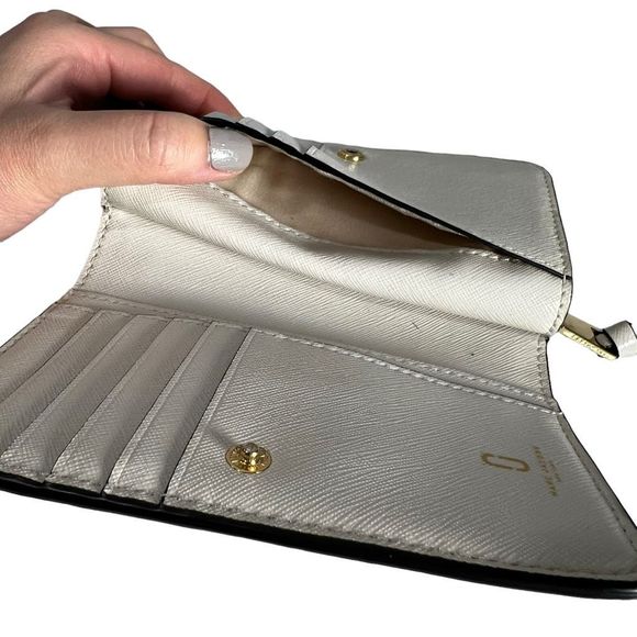 Marc Jacobs* Brown Bi-Fold Zippered The Snapshot Compact Wallet Women’s - Picture 10 of 11